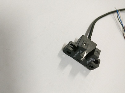 电涡流传感器有什么缺点，与电涡流式传感器有什么不同？